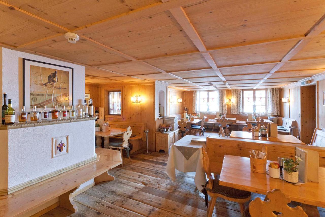 Hotel Tannbergerhof Im Zentrum Von Lech Bagian luar foto