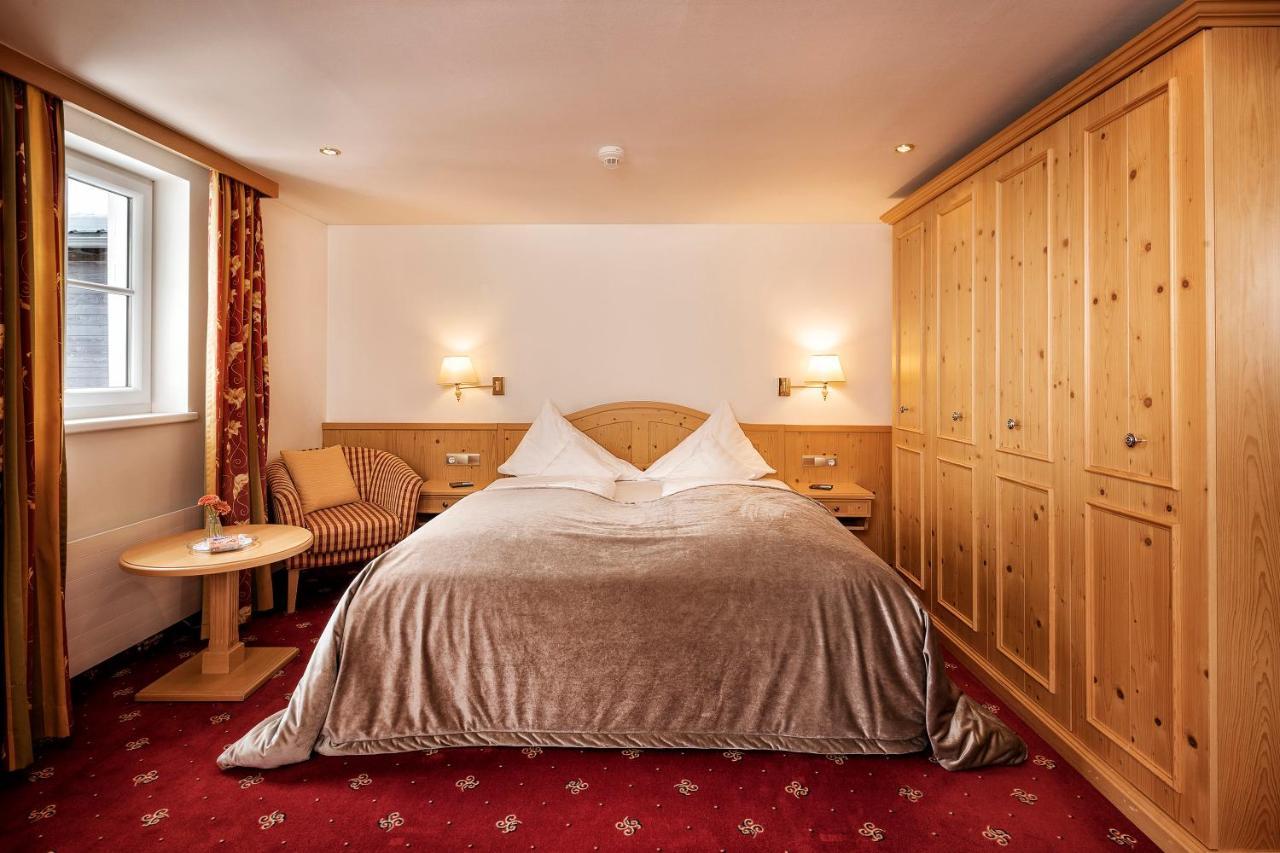 Hotel Tannbergerhof Im Zentrum Von Lech Bagian luar foto