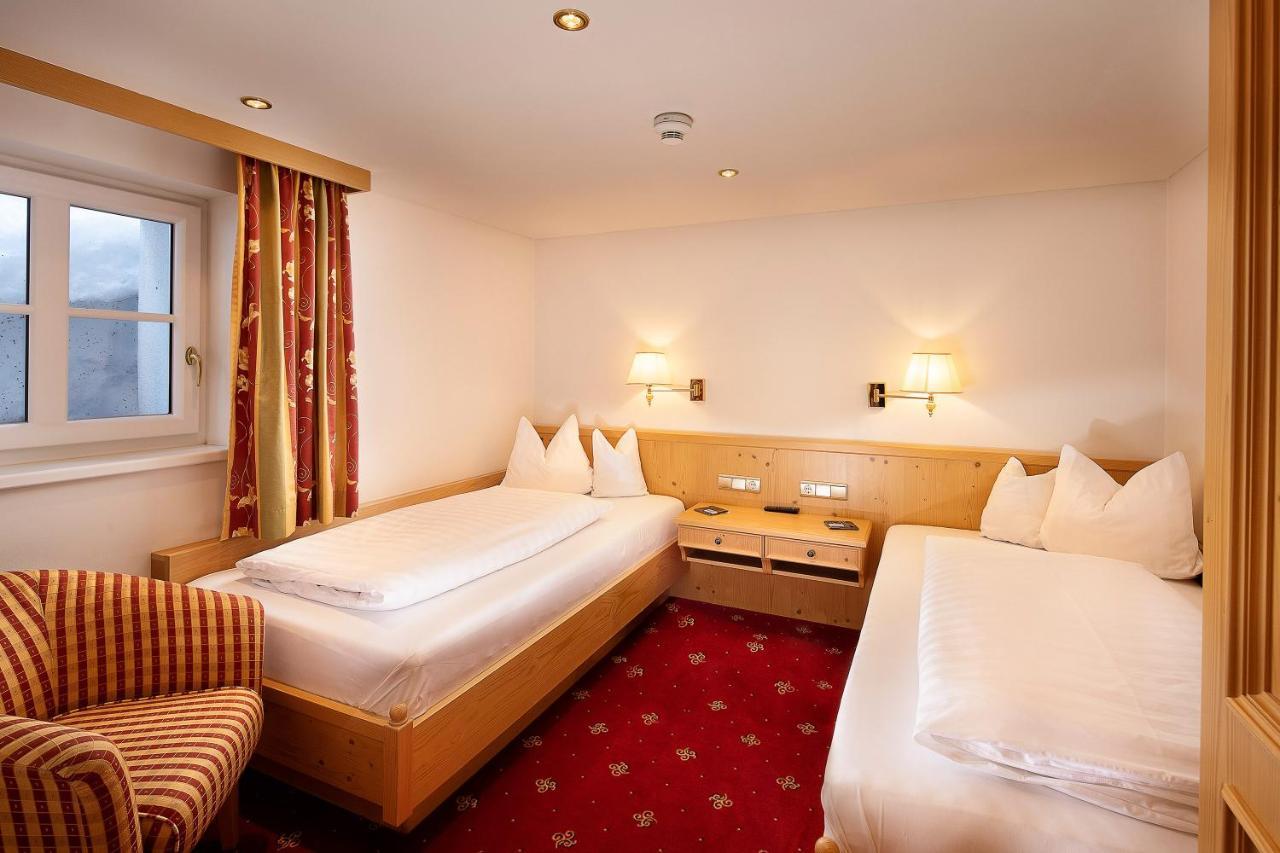 Hotel Tannbergerhof Im Zentrum Von Lech Bagian luar foto