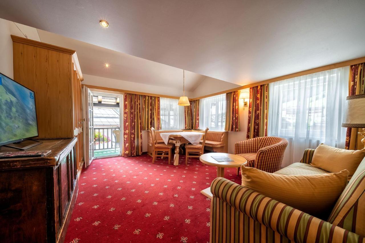 Hotel Tannbergerhof Im Zentrum Von Lech Bagian luar foto
