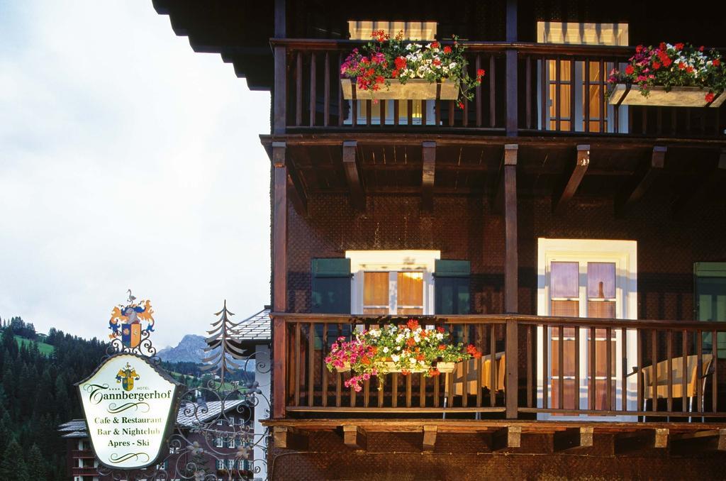 Hotel Tannbergerhof Im Zentrum Von Lech Bagian luar foto